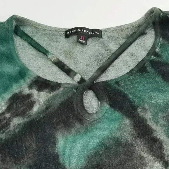 Rock & Republic XS Green Black Gray Camo Style Lg Sleeve Cross Crew Neck Sweater - Picture 6 of 7